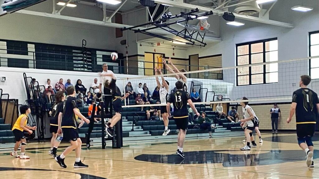 OakvilleBoysVB's tweet image. Congratulations to all 3 levels for defeating Mehlville tonight! #programsweep ๐ค๐๐ฏ @BCzuppon @MrsMueller4 @OakvilleGirlsVB @OHS_Tigers