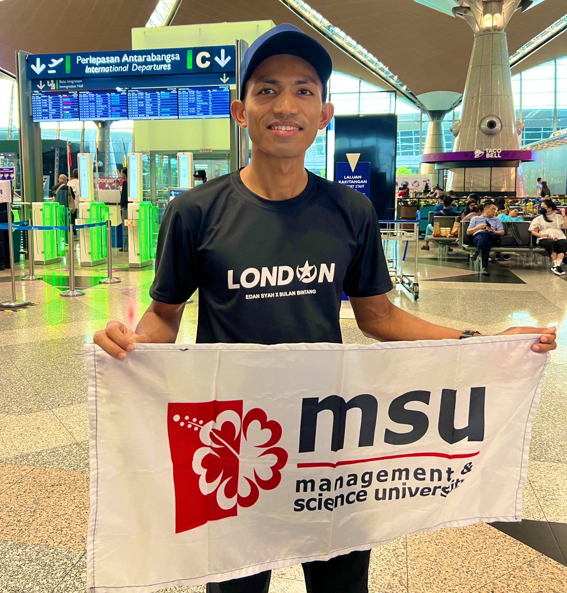 edansyah_'s tweet photo. Flying off for @LondonMarathon Baju Melayu World Record Attempt Project with @bulanbintanghq @meripergibulat Pray for our success! 🌺 @MSUmalaysia @YayasanMSU @MohdShukriYajid @drosliyusof @msucedec @MsumalaysiaS @drnhisham @najwAziyati_AR #BEPE #MSUrians https://t.co/BLDL3qAddH