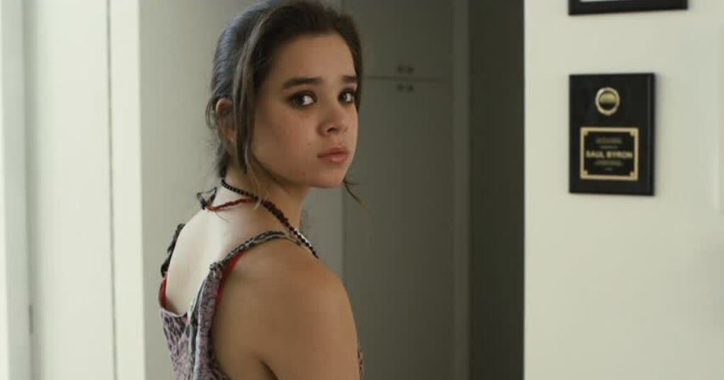 RanesHook's tweet image. #PremakeAMovie #RemakeAMovie
Ryan Coogler's BAND OF THE HAND (2017)
A tough Indigenous-American war vet molds 5 juvenile delinquents into Miami's baddest vigilante crime busters

Jason Momoa - Joe Tegra
Ashton Sanders - Moss
K.J. Apa - Dorcey
Hailee Steinfeld - Nikki