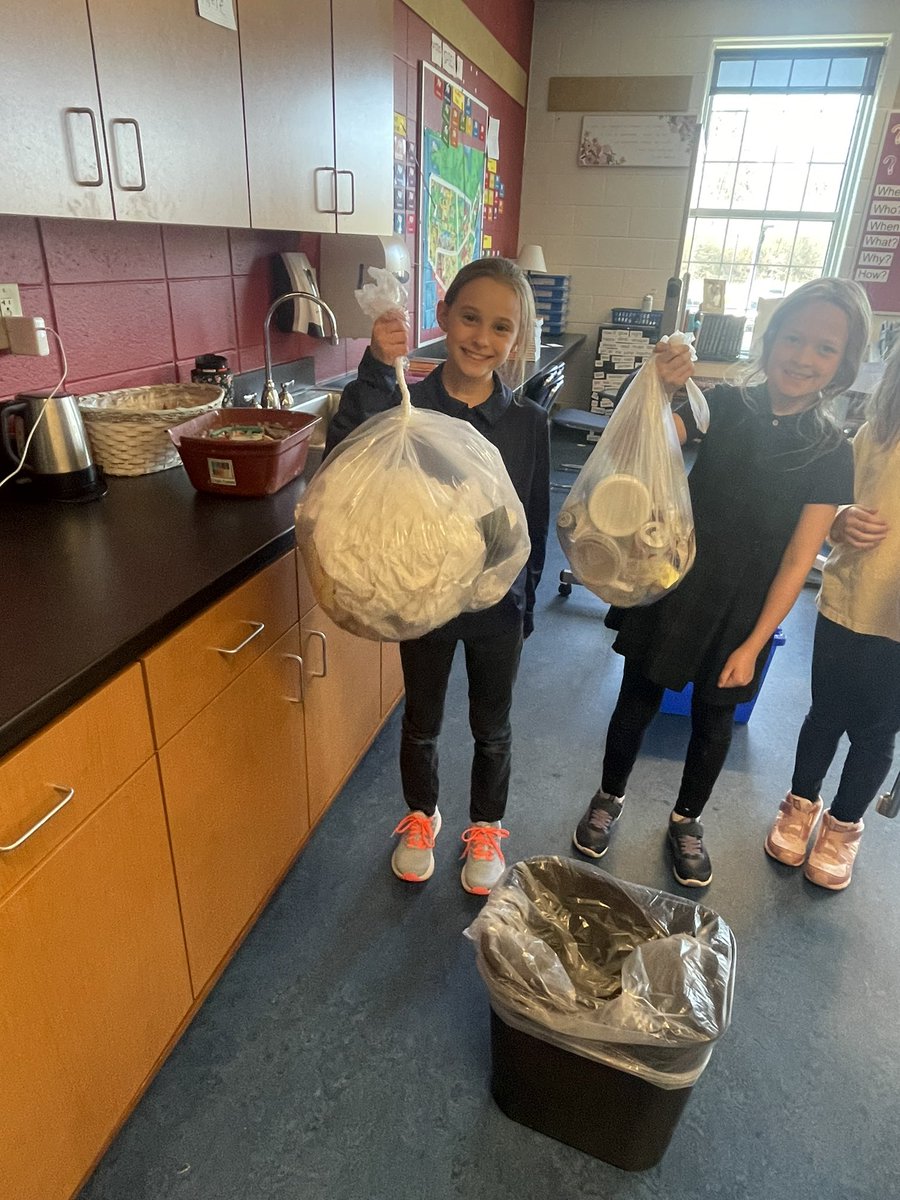 π±ππππ ππππππ (@brita31) on Twitter photo These students took out the trash today to help our cleaning staff. Learners, leaders, CITIZENS! π<a href="/usmsocial/">University School of Milwaukee</a> <a href="/USMLowerschool/">USM Preschool and Lower School</a> #usmfac These students took out the trash today to help our cleaning staff. Learners, leaders, CITIZENS! π<a href="/usmsocial/">University School of Milwaukee</a> <a href="/USMLowerschool/">USM Preschool and Lower School</a> #usmfac
