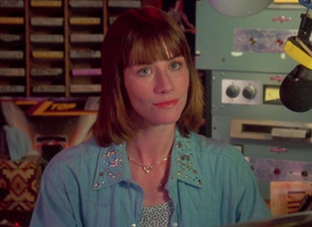 evune's tweet photo. stretch from tcm2 is absolutely the most underrated final girl ever, she’s MY queen https://t.co/1cvLGiACEC