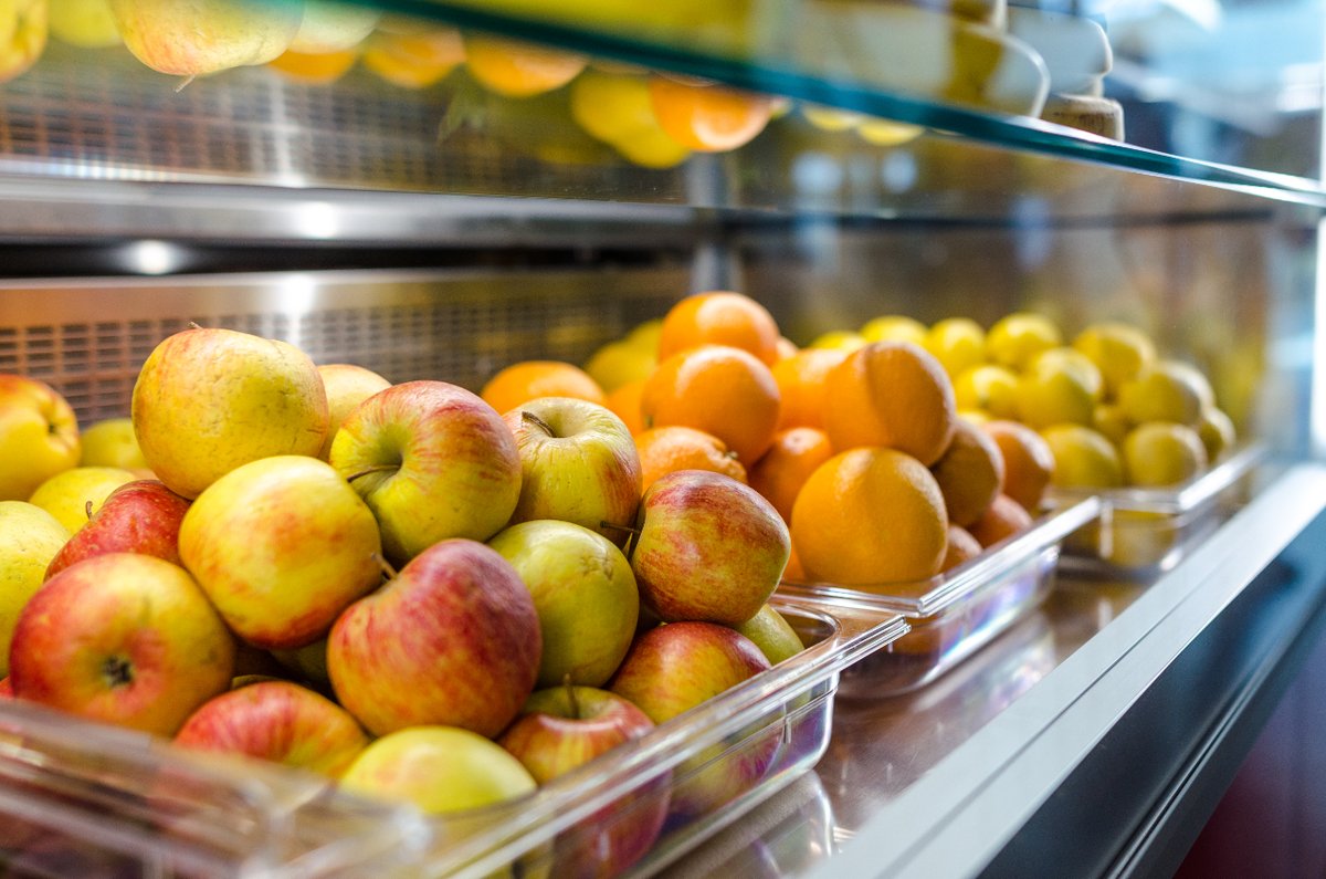 GCMA1Oficial's tweet photo. 💲🛒 Al 14 de abril los #precios de los productos del #APECIC disminuyeron 4.6%, en #CDMX, comparado con el inicio del programa.
La #naranja y la #papa son los productos que siguen reportándose al alza. La manzana golden se reporta a la baja.
Ver más 👉 https://t.co/Ff35o0Dzjm https://t.co/qreBAXYVSy