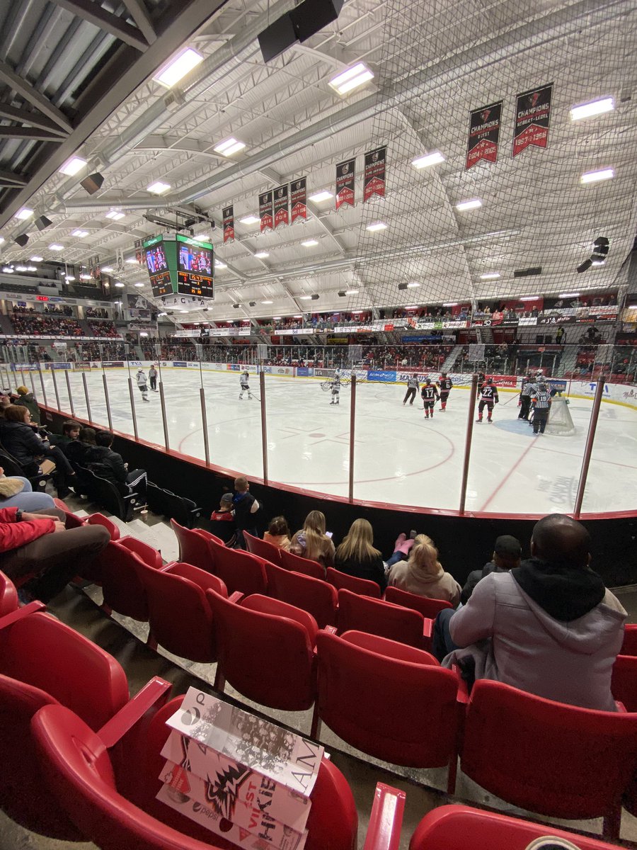 Pour <a href="/GenLeveille/">Gen🏒❄️</a> et <a href="/MartinLahaie/">Martin Lahaie</a>