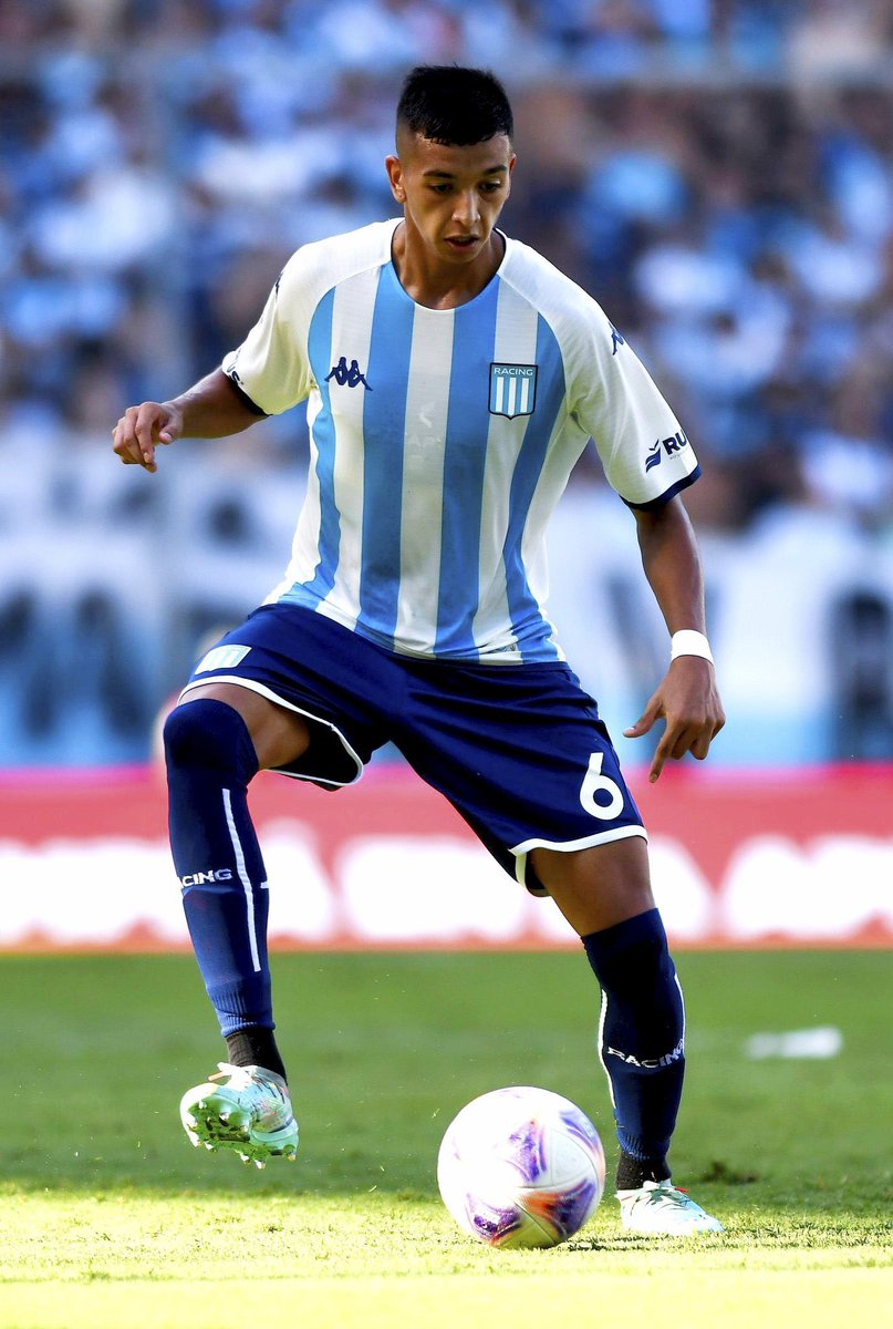 #Racing AVILES PRESELECCIONADO!  

Tomas Avilés esta preseleccionado al Mundial Sub-20 con la #SelecciónArgentina.