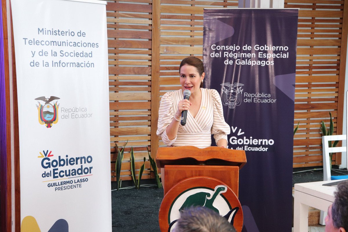 vmaino's tweet photo. ¡#Starlink es una realidad en #Ecuador! 📶🛰️

Políticas claras, inversión y leyes atractivas han logrado que tengamos un nuevo competidor de Internet Satelital. Las Islas Galápagos ya se benefician de este servicio que traerá prosperidad al país. 

@Telecom_Ec transforma vidas. https://t.co/go37AHlnOL
