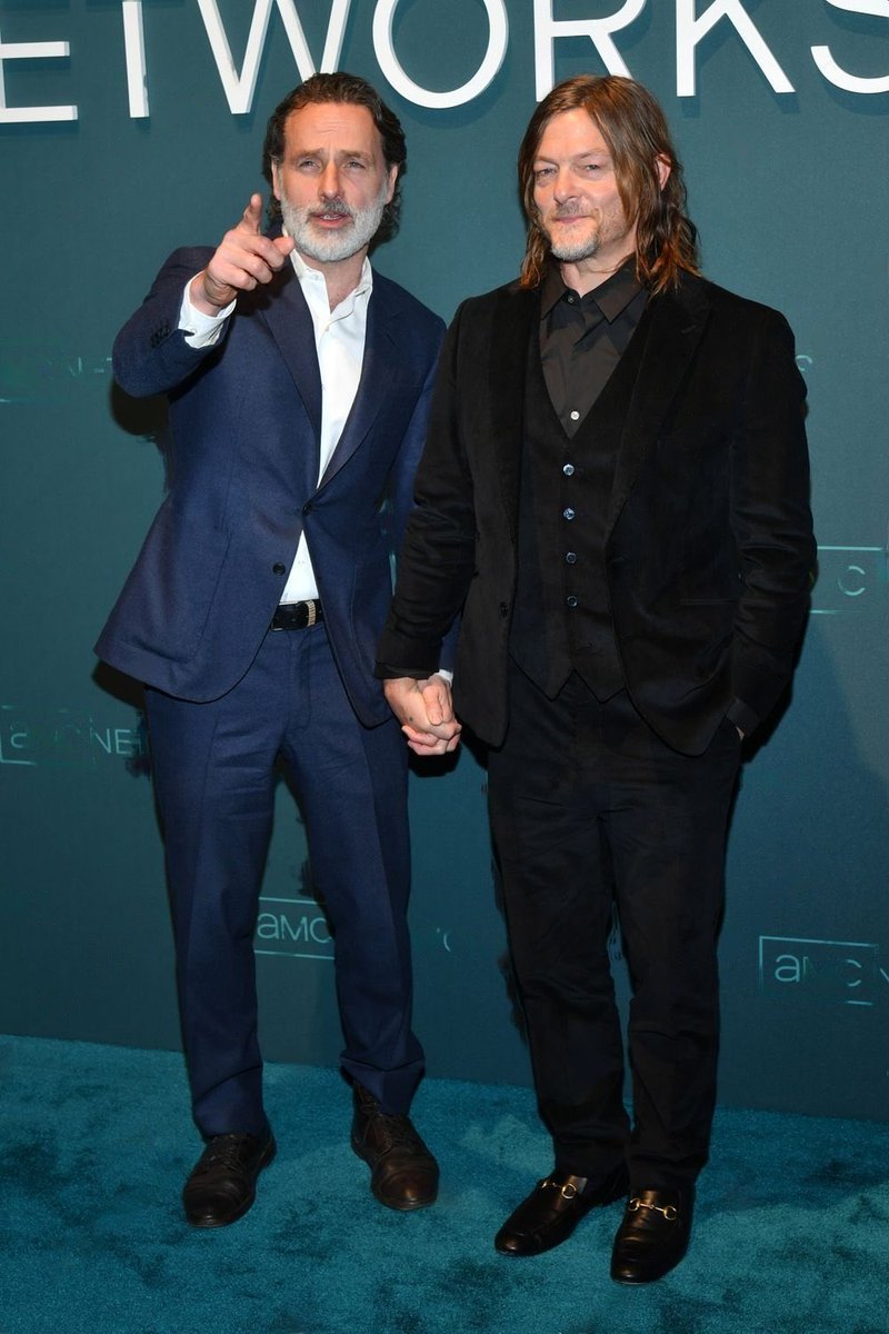 Farfadette12's tweet photo. Andy & Norman ❤️ #Leedus #TWDFamily https://t.co/F87xTb6uMb