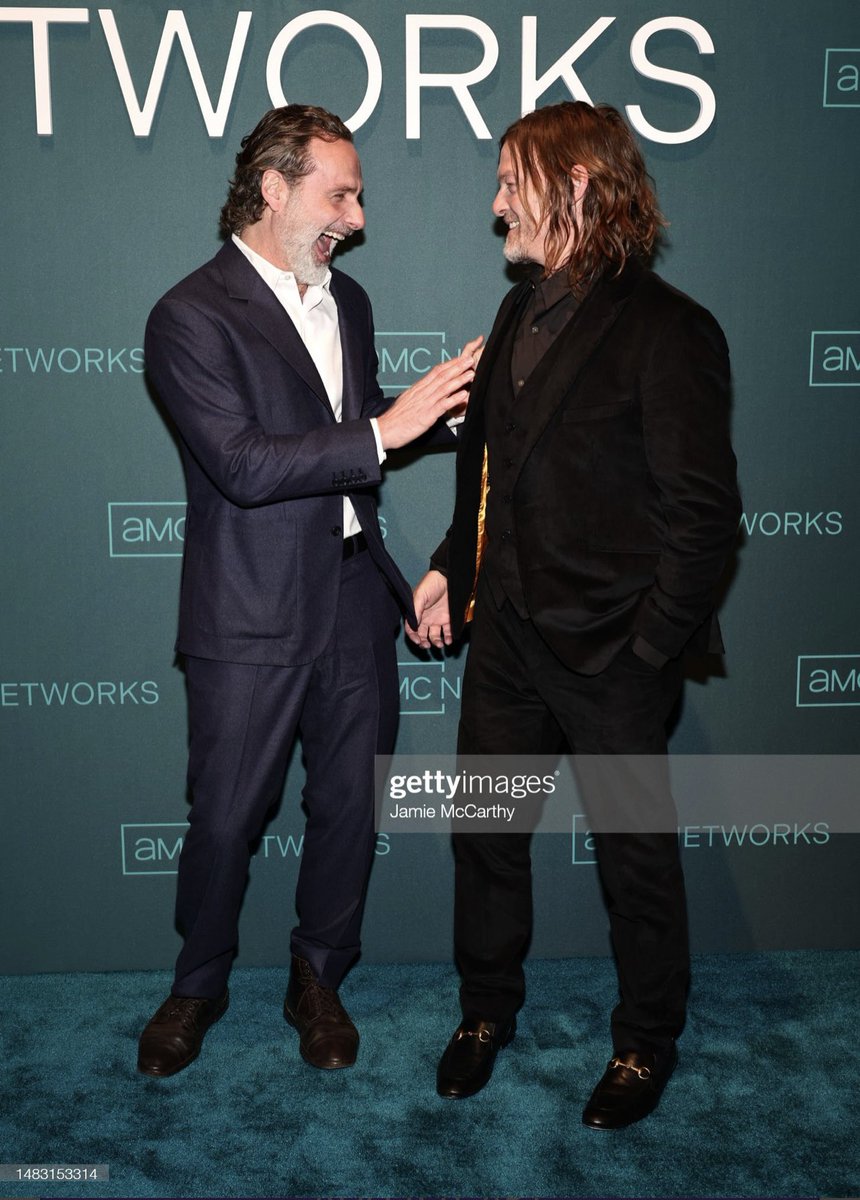 Farfadette12's tweet photo. Andy & Norman ❤️ #Leedus #TWDFamily https://t.co/F87xTb6uMb