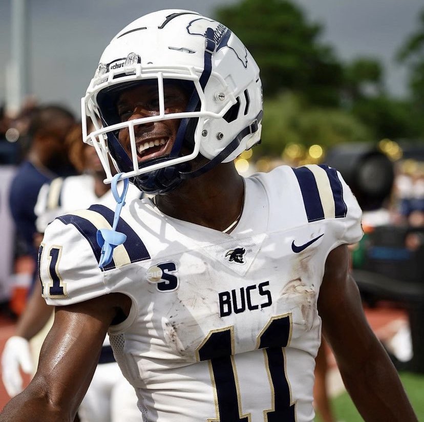 Cameran Loyd ❹ (@cameranloyd) on Twitter photo Thank you to my Family, Teammates and Coaches for helping me earn a offer from Charleston Southern!! <a href="/WaltonRecruits/">Walton(GA)Recruiting</a> <a href="/Coach_MDuncan/">𝗠𝗮𝘂𝗿𝗶𝗰𝗲 𝗗𝘂𝗻𝗰𝗮𝗻</a> <a href="/RecruitGeorgia/">Recruit Georgia</a> @Mansell247 <a href="/tballardqbcoach/">Tony Ballard</a> <a href="/TEwracademy/">Terrence Edwards</a> <a href="/CoachBrown_MDN/">Coach Steph Brown</a> Thank you to my Family, Teammates and Coaches for helping me earn a offer from Charleston Southern!! <a href="/WaltonRecruits/">Walton(GA)Recruiting</a> <a href="/Coach_MDuncan/">𝗠𝗮𝘂𝗿𝗶𝗰𝗲 𝗗𝘂𝗻𝗰𝗮𝗻</a> <a href="/RecruitGeorgia/">Recruit Georgia</a> @Mansell247 <a href="/tballardqbcoach/">Tony Ballard</a> <a href="/TEwracademy/">Terrence Edwards</a> <a href="/CoachBrown_MDN/">Coach Steph Brown</a>