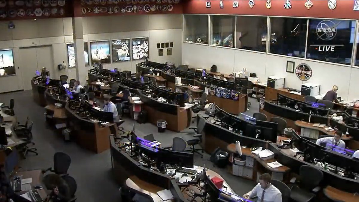 Ian_Benecken's tweet photo. Some live views inside the 2 MCCs involved into the #EVA56: #Houston and #Moscow https://t.co/GWryGejz2A