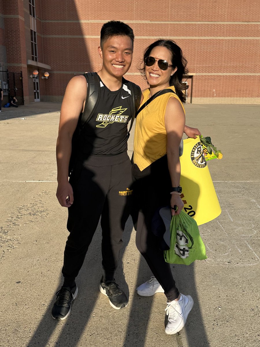 CoachTanyaRM's tweet photo. I love all our #RMTF seniors but particularly fond of this one right here. Fantastic human being, great student-athlete, & best oldest son ever. I love you!! Thank you to all his coaches & particularly @realNChammer who had the biggest impact on him!! πππ€β₯οΈπ https://t.co/kWdXnYlEOz