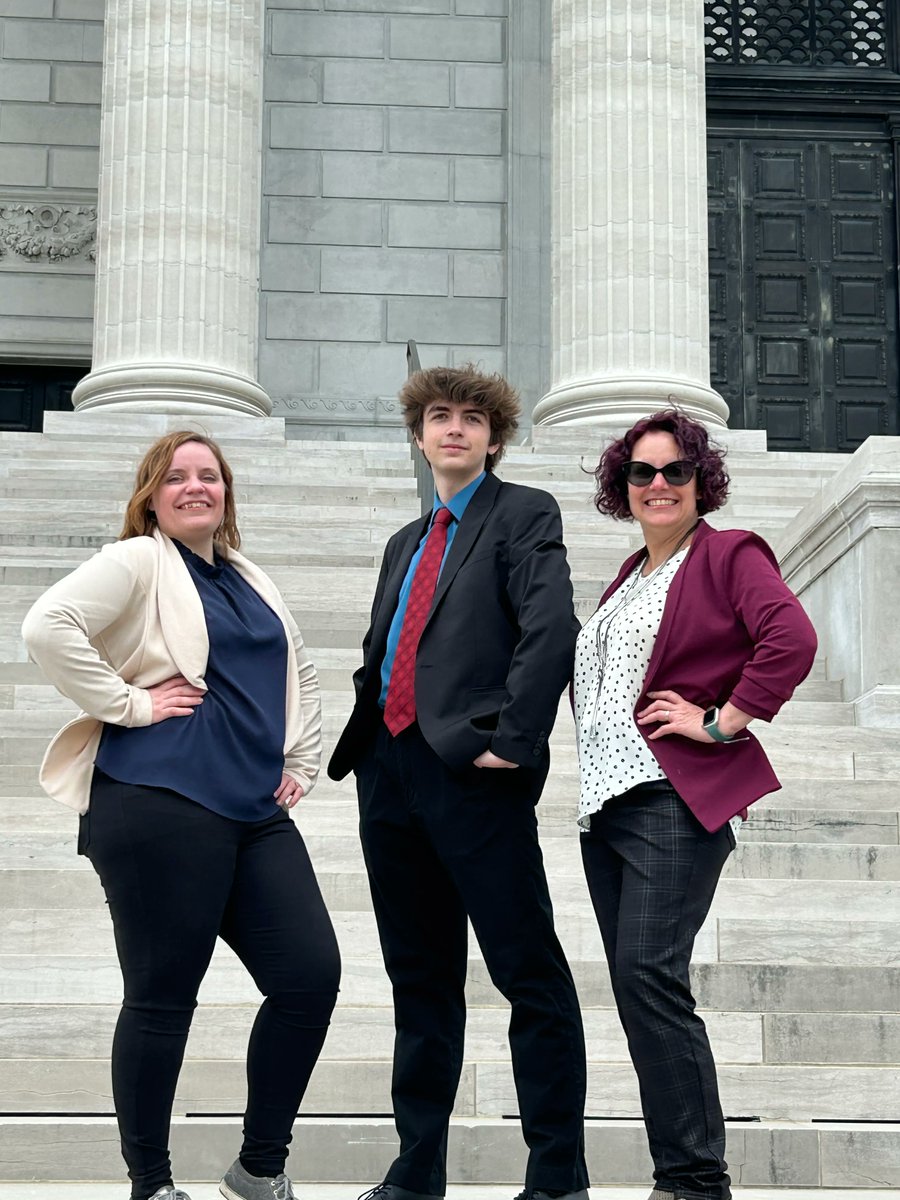 FTL_foundation's tweet photo. Thank you to @DebLavender @RobertsforSTL @MoRepMackey @PeterforMO and everone else who took the time to meet with us in Jefferson City today, and a huge thank you to Dave Hinman for taking on AJ's Law. We look forward to improving mental health for ALL Missouri kids #NotOneMore https://t.co/YzD3sVdwGZ