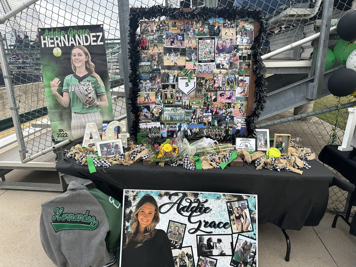 burnet_softball's tweet photo. So much to celebrate tonight!
Lady Dawgs are outright DISTRICT CHAMPS for the first time in 21 years! 🏆
We also got to celebrate our 2 seniors who have been Varsity starters for 4 years. Great day to be a Lady Dawg! 💪🏼
#BDM #5US #ATL #TRUST https://t.co/3A0FzFVfYb