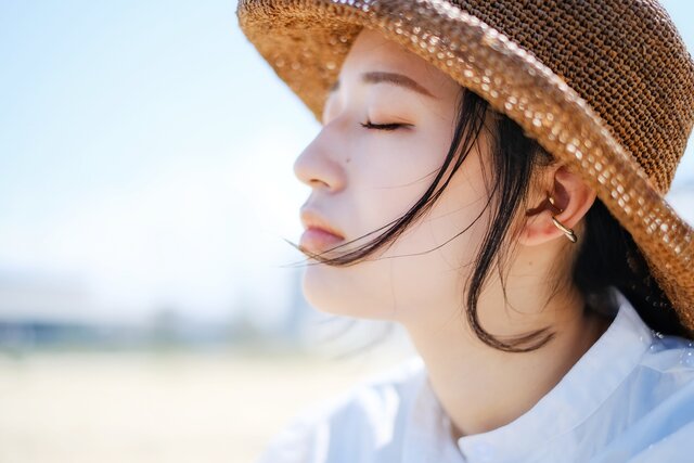 genic_web's tweet photo. 想いを込めてシャッターを切った
＃私たちの人物写真 その4

皆さんが撮った「人物写真」。沢山のご応募をありがとうございました。編集長・藤井利佳が一枚一枚と向き合い選んだ写真を4回に分けてご紹介。今回は、「その表情、そのまなざしをとらえた写真」です。

https://t.co/dLsO2I1aNy https://t.co/rBBqcfzhYN