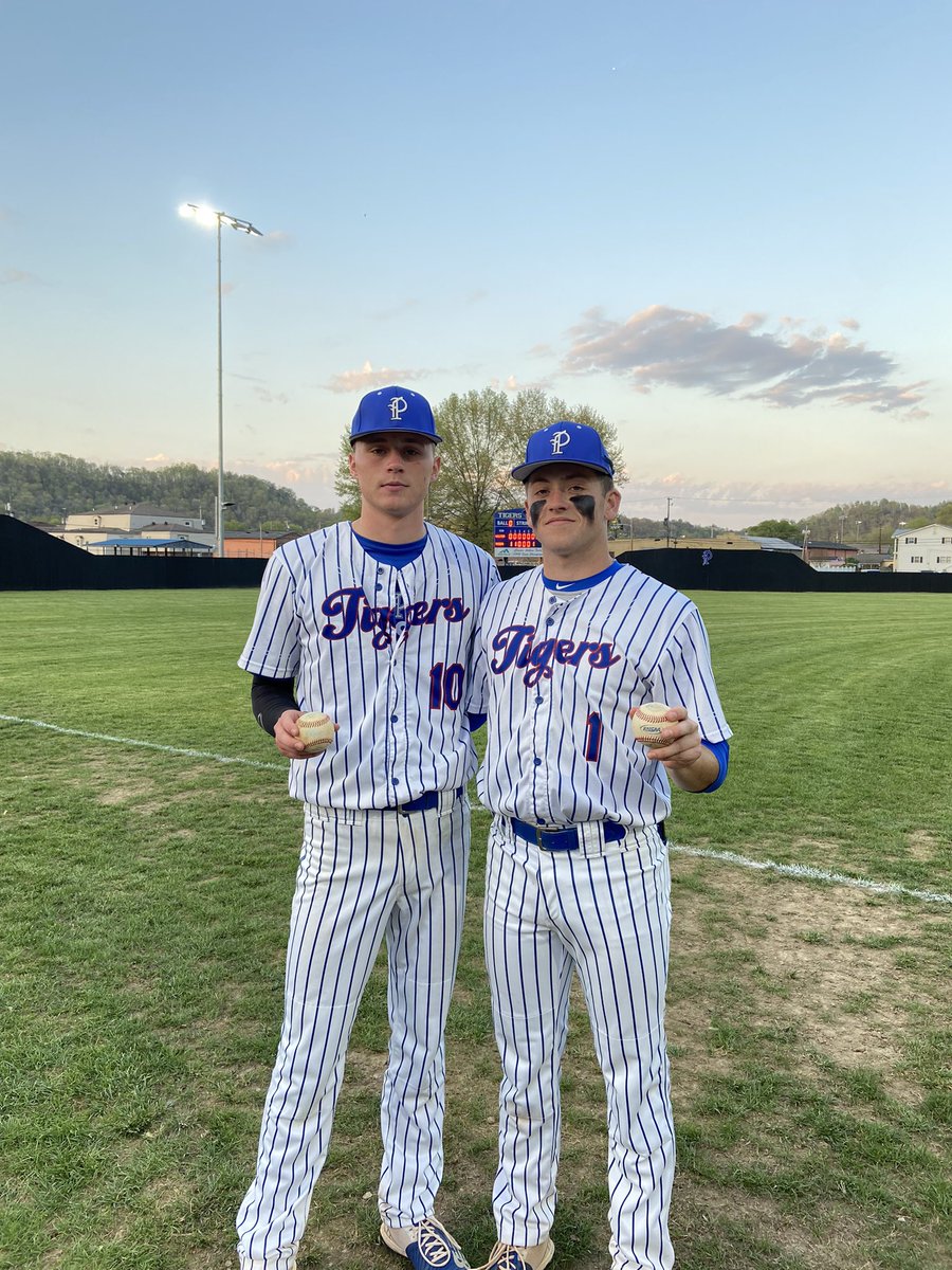PaintsvilleBSB's tweet photo. Congrats to @_connorfugate for recording his 200th career strikeout and @JonahPorter12 for recording his 100th career hit tonight in our win. 

#ForEachOther https://t.co/ZRSFKI1pv5