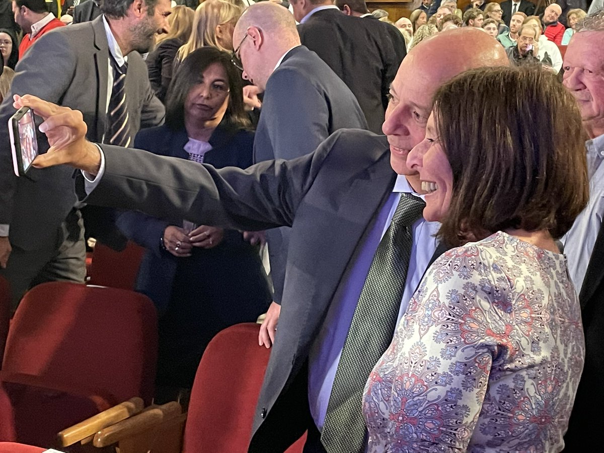 Esta noche participamos del acto en recuerdo del Holocausto del pueblo judío, organizado por la Comunidad Israelita del Uruguay.