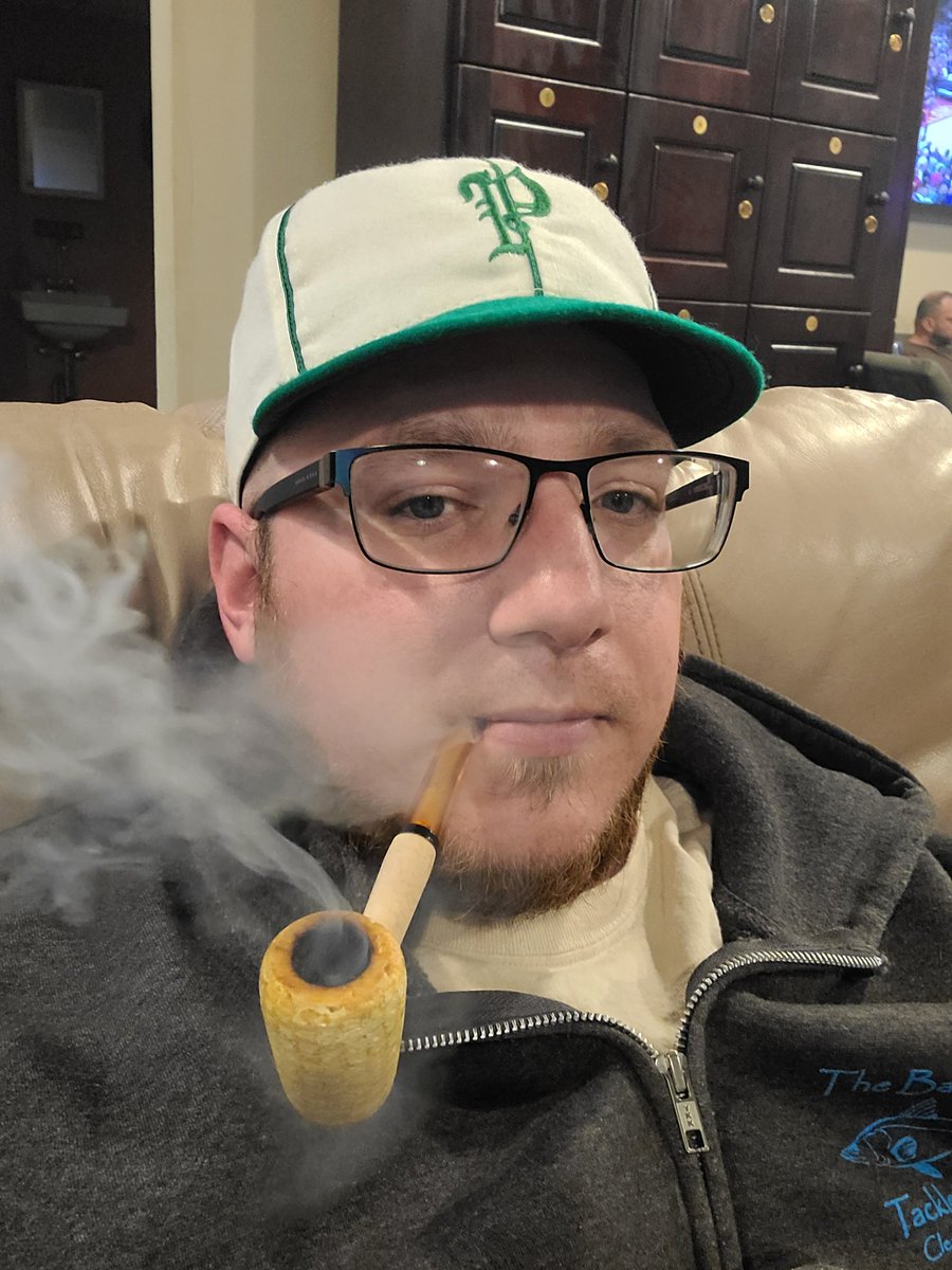 MattDAlbertson's tweet photo. Received this sweet 1910 Phils (aka Livewires) cap in the mail today. Enjoying a Missouri Meerschaum for #cobtuesday https://t.co/HHS82N912q