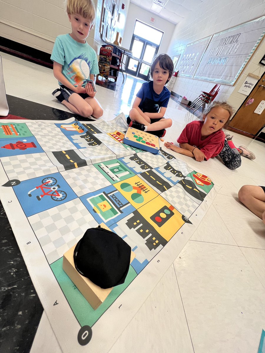 Amanda Lindemann tweet media