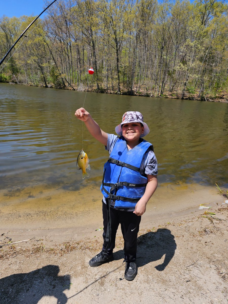 Our 4th graders from @cvecardinals are enjoying their 4H field trip! What fun experiences for our students and staff! Thanks to ALL who made it possible! #somoscve #wearecve