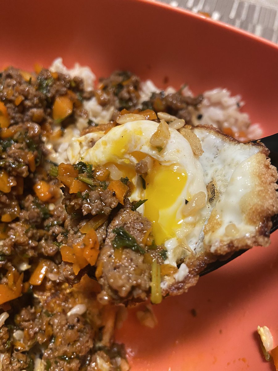 Been a minute but lamb krapow for the non vegan homies living in the cut #bkkfatty