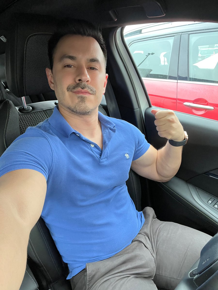 rodopodprivate's tweet image. ¿Te llevo a algún lado?
#muscle #mensfitness #chofer #drive