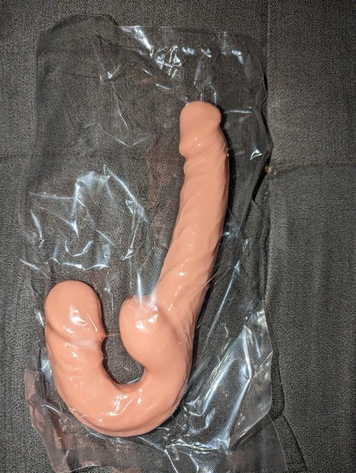 One of my #AsianHotwifes sub-boys bought her this new toy, i cant wait to film her with it https://t<a href="/tag/asianhotwifes"class="tags">#AsianHotwifes</a>