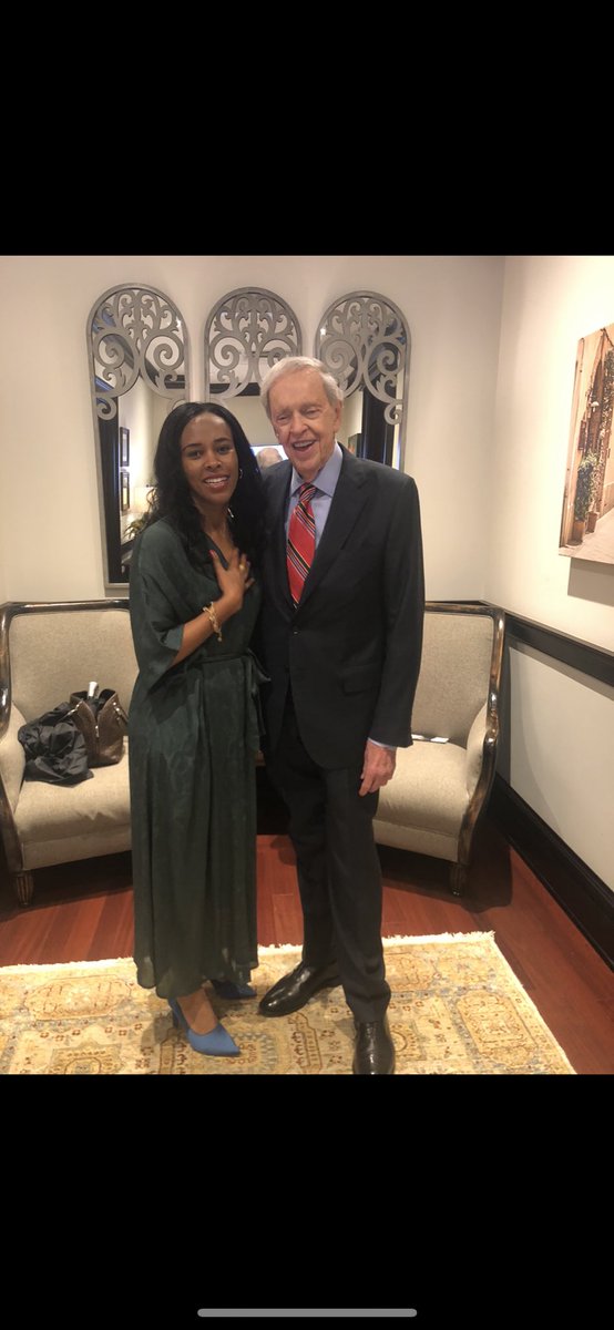 Lmergia's tweet photo. @InTouchMin It was so humbling to finally meet him few years ago.
His anointed, faith-filled messages and his gentle voice touched my life and comfort me in my darkest times. Prayers for his family https://t.co/gIOfnAJLDC