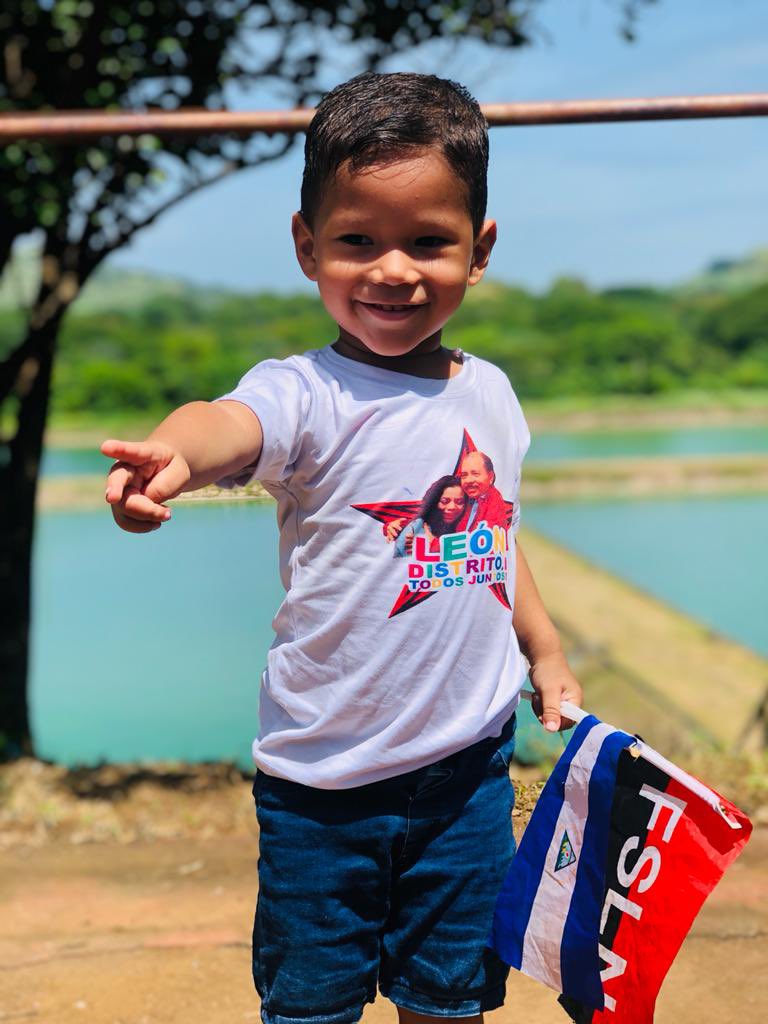 GSaborio15's tweet photo. Y es esta La Paz del Futuro ❤️🖤 #LaPazNuestraVictoria https://t.co/0asYifWNpT