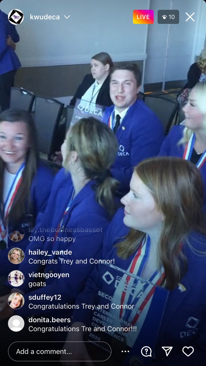 shelley_duffey's tweet photo. World Champs 🏆🥇 in Sports Entertainment and Marketing 🤘🏼💜💛. Congratulations @trey_duffey and @connor_waltz32‼️. @KWUDECA @DuffeyDavid https://t.co/NP2hd1dzB0