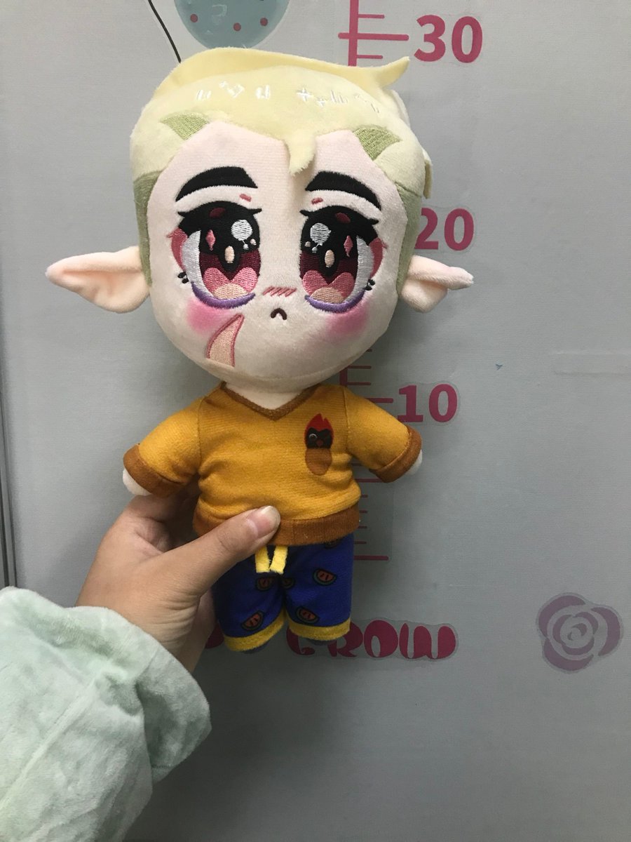 SabSackStore's tweet photo. GIV3AWAY:
My TOH pj Hunter plushes are now up, 🔗 in bio!  For a chance to win one, follow/RT to enter, and tag friends for extra entries! Ends May 3~ Amity, Vee, Gus, Willow, Raine Whispers, more Hunter and others are in the works too!  #TheOwlHouse #tohHunter #TheOwlHouseFinale https://t.co/8Vo2bHwxWm