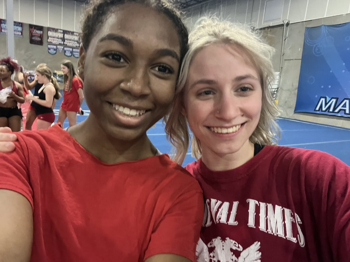 liliannewyre's tweet photo. because in the end and through it all...
#lastpractice #BACKTOBACK π https://t.co/6L36nFzlDN
