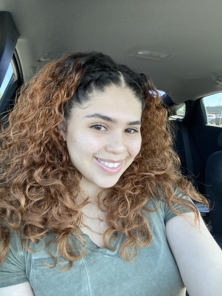 _danyavargas's tweet photo. def aiming for a tan this summer https://t.co/ABRtlASszI