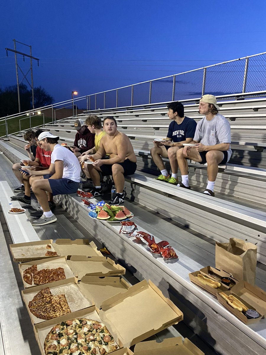 LacrosseRyle's tweet photo. Gotta love Senior Week! Love seeing our Seniors enjoy some pizza and watermelon after practice. Thank you to all of the many parents who donated towards making this week special for our seniors. This is an amazing group we have in our program! 🧡🖤 https://t.co/99X0zL6b3a