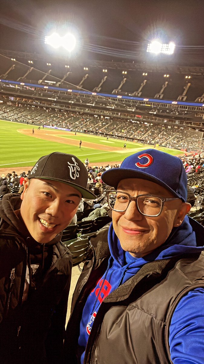 djalexpeace's tweet photo. First game of 2023. Almost saw my 2nd No-Hitter on the Southside with my boyDiddy but they put in a relief pitcher with an 8.44 ERA. 
Gotta love baseball.
#whatabummer
@espn @badbeatSVP @whitesox @Cubs  @ChicagoSports https://t.co/gt6pdXgnJx