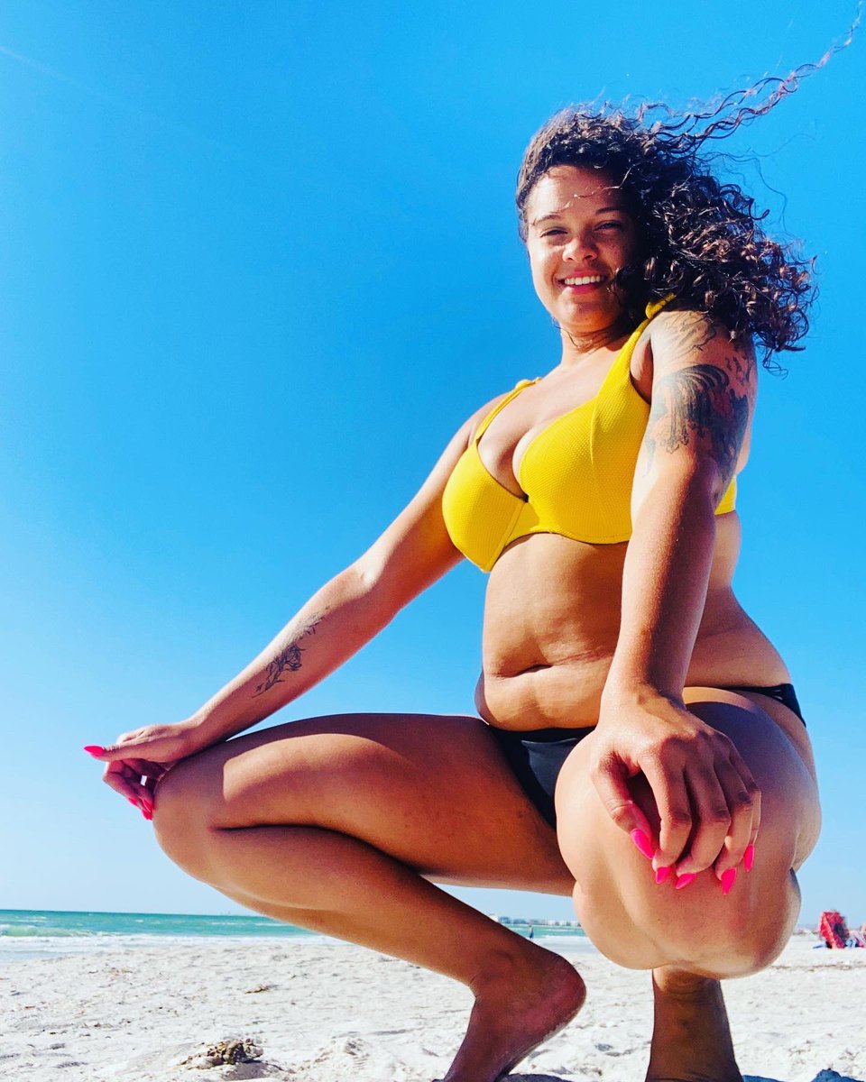 deaassiaa23's tweet photo. Cheers to Year 26 ✨🥂🥳 #AriesGang https://t.co/bYFVNXPIm4