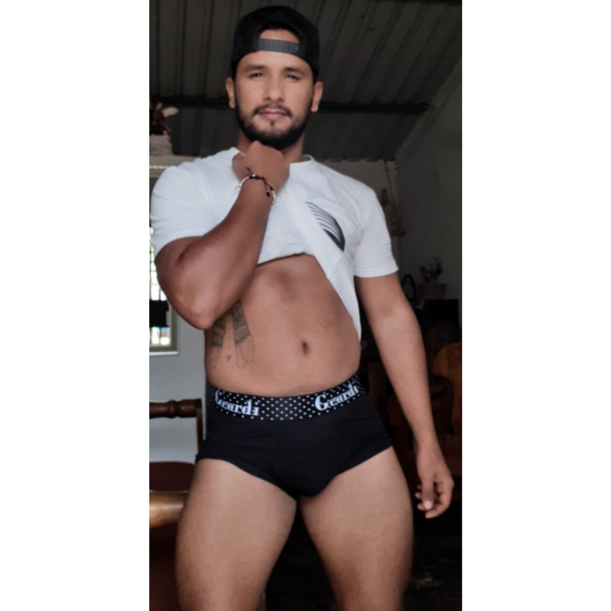 Alfredomarval03's tweet photo. @EventosGayMed 😈😈 https://t.co/KRJHhGPG8M