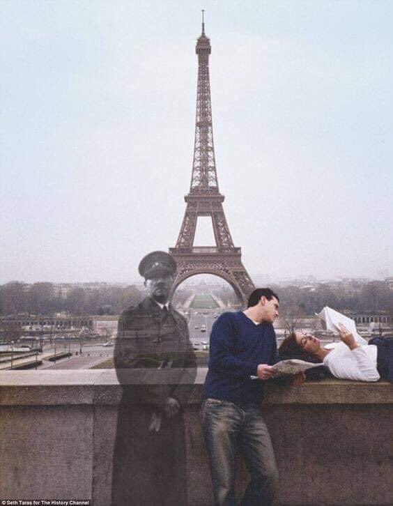 FotosDeFatos's tweet photo. Parte 1/10: A história nos mostra que é sempre bom saber onde estamos pisando.

1. Hitler em Paris.
2. Desastre de Hindemburg.
3. Desembarque dia D.
4. Arco do Triunfo. https://t.co/66vTarIwQI