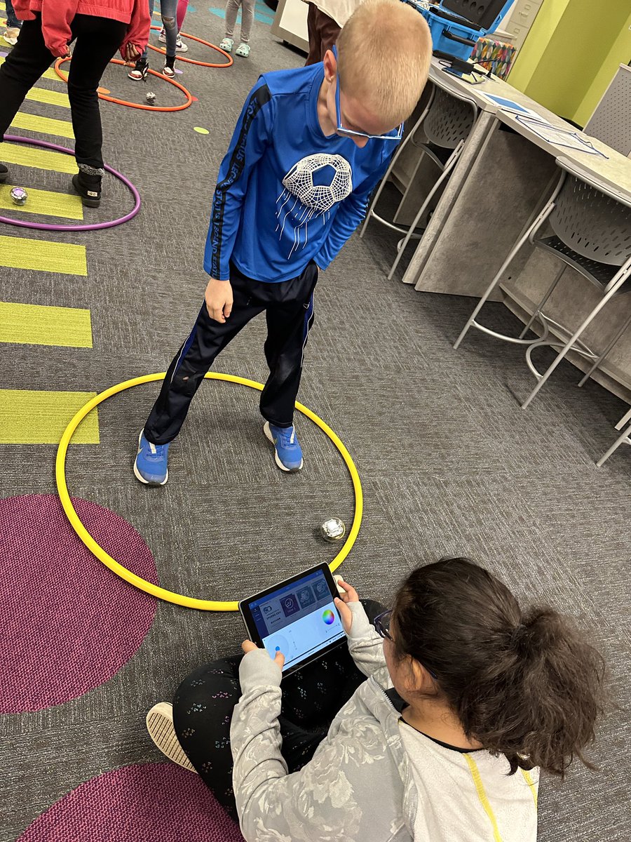 EngstromJen's tweet photo. Fun with @Sphero today!! #esd20learns @DrGuzan https://t.co/S97vQz7dMx