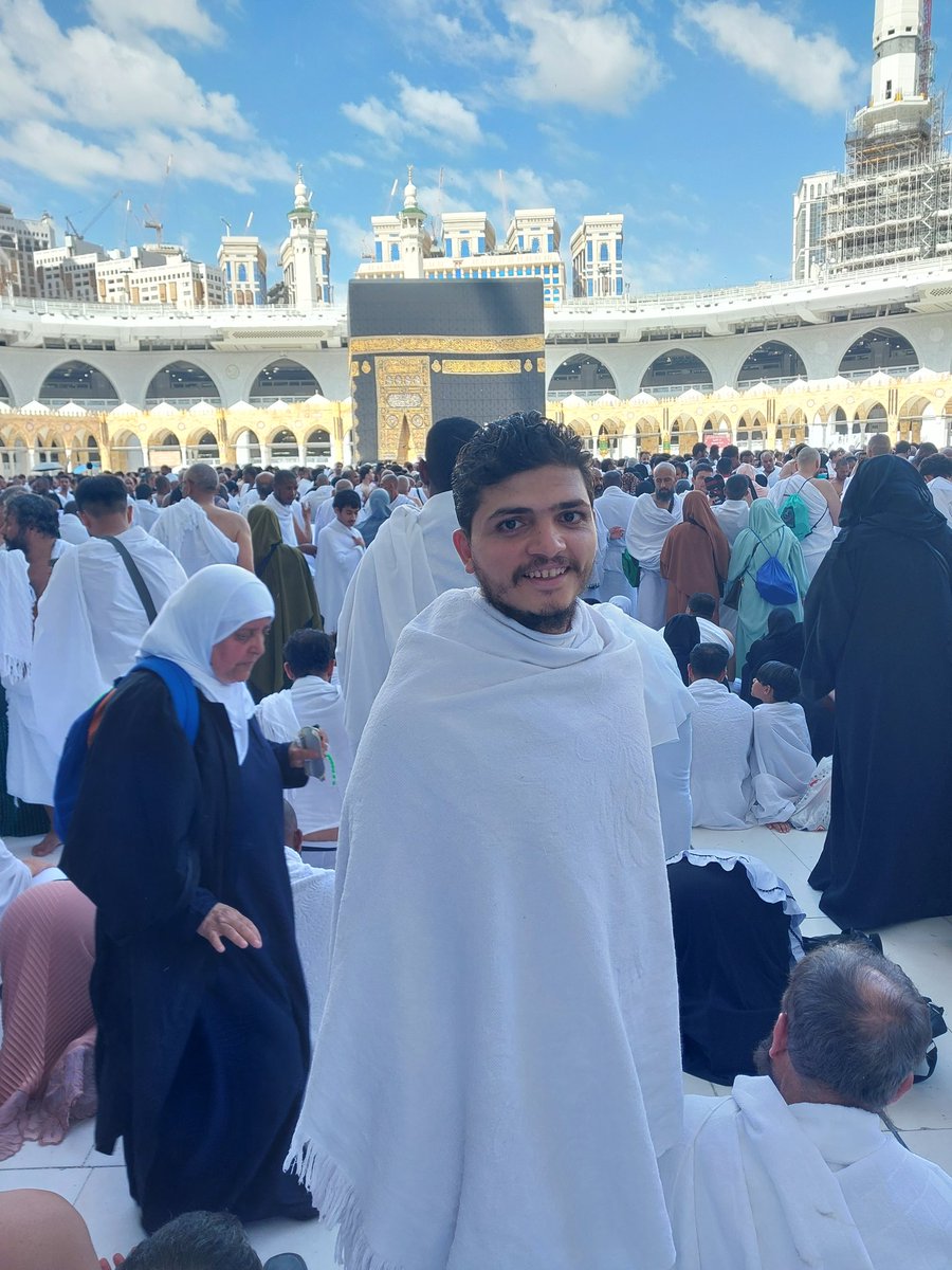 M7md3a4or's tweet photo. اللهم لك الحمد حتى ترضىولك الحمد إذا رضيت ولك الحمد بعد الرِّضـا
🤍🙏🏻 اللهم تقبل منا عُمرتنا ولا تترك لنا دعاء إلا وقد اجبته ولا ذنباً إلا غفرته 🙏🏻🤍 https://t.co/2wCxfDIo6x