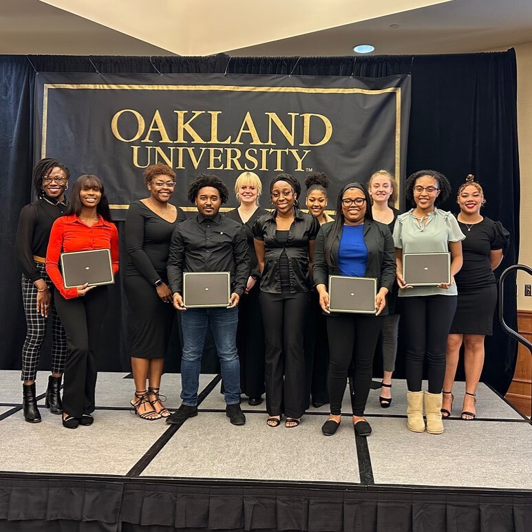 We had an opportunity to celebrate this group of soon-to-be @oaklanduniversityalumni! We are so proud of these golden students! CMI is forever, no matter where you may be! 

#thisisou #oucmi