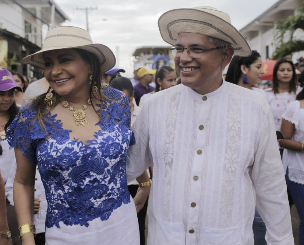 felixchaveztv's tweet photo. La esposa del aspirante presidencial @BlandonJose, @YamyBlandon, se postulará el próximo 22 de abril como precandidata a diputada por el Circuito 8-3, del Partido Panameñista. @ecotvpanama https://t.co/MdZnLZ9Yic