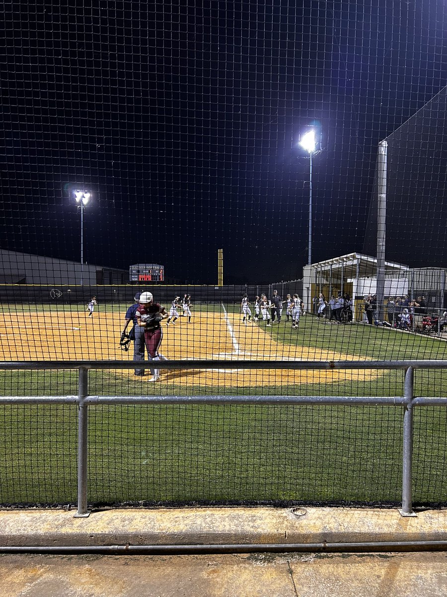 Softball gets the win on senior night. Way to go ladies! <a href="/ridge_softball/">Ridge Softball</a>