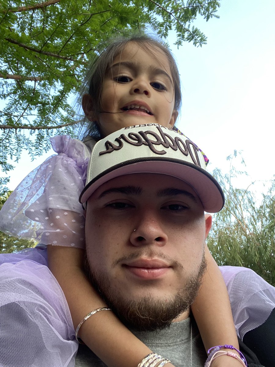 Bobby ツ tweet media