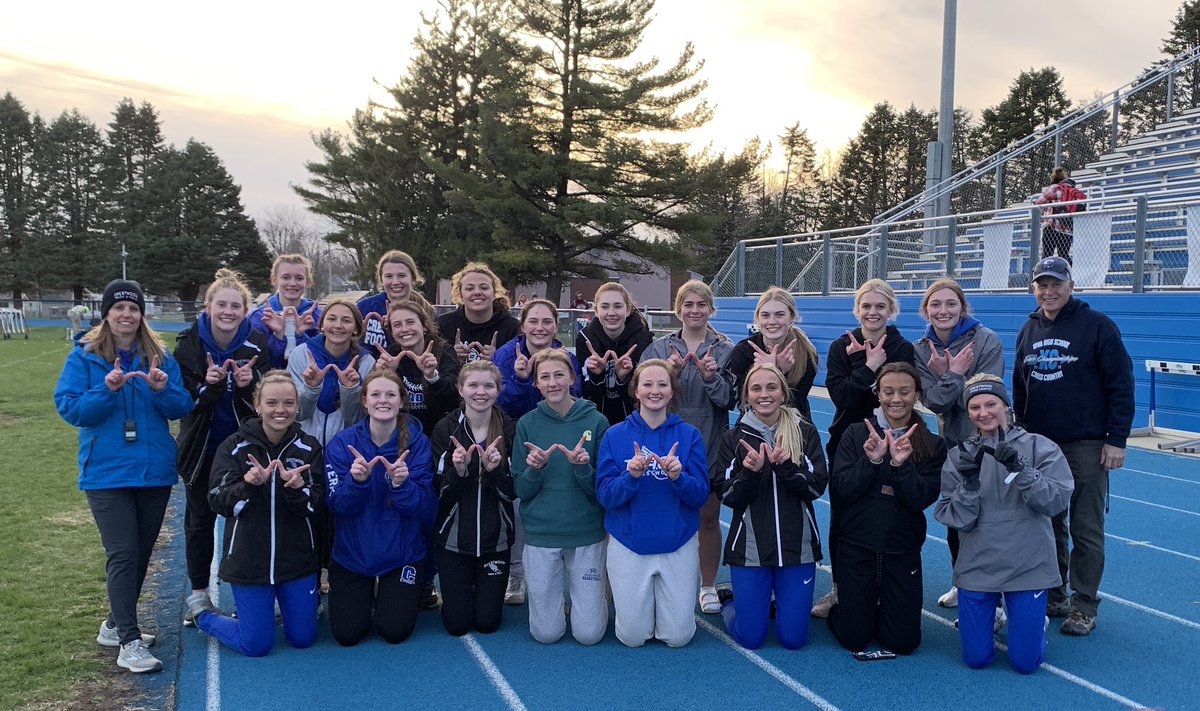 Team champs tonight at the home invite! <a href="/Crestwood_HS/">Crestwood Secondary</a>