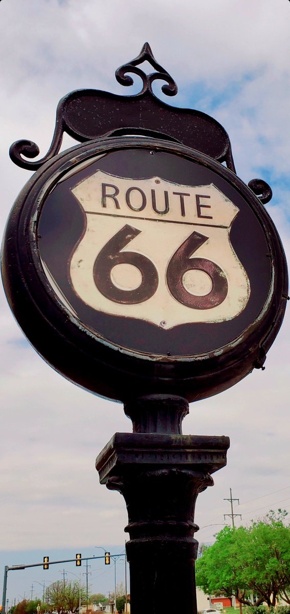 everydazerad's tweet photo. Lil pic....just passing through town's  #roadtrippin https://t.co/LTGZy0zwzW