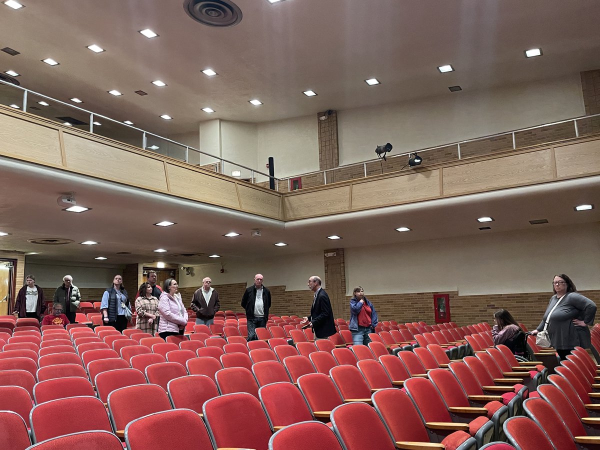 LockportHS205's tweet photo. Thank you to our community members, LTHS alumni, and future Porter families for joining us at tonight’s Central Campus walk & talk! 👀 for another invite soon! Rich conversations took place about exploring opportunities for this iconic building.
#PorterPride
@PorterSup205 https://t.co/iBZ1DAsfIs