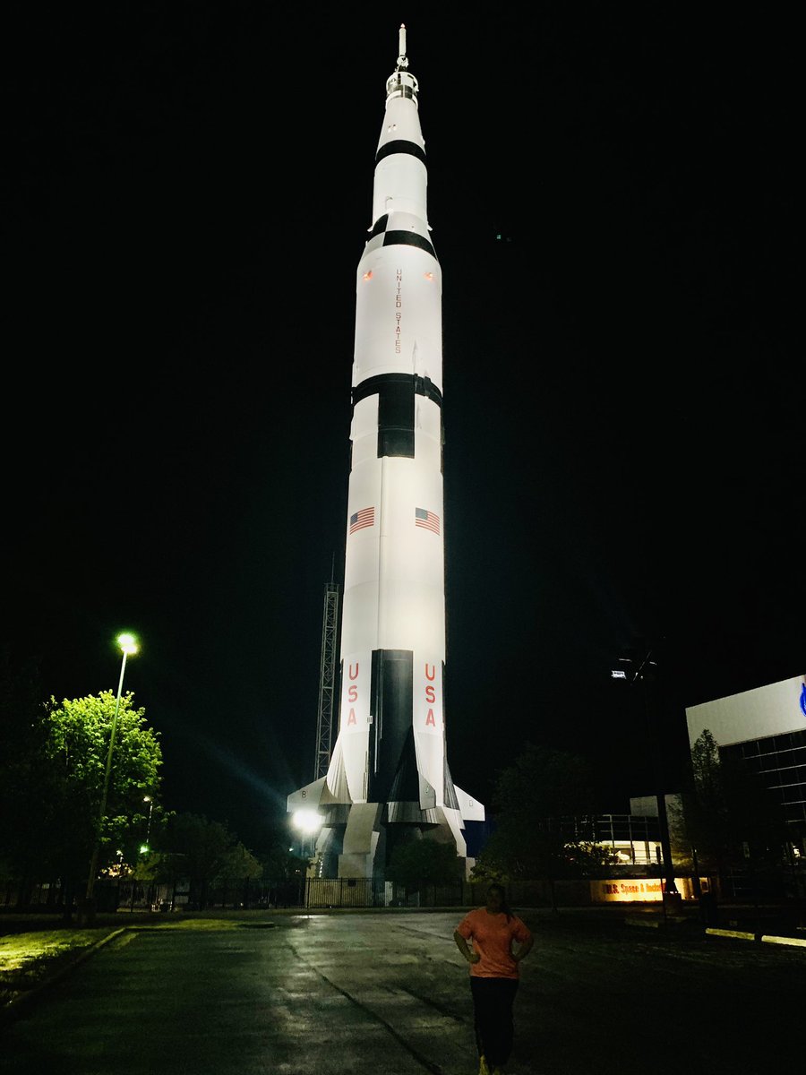 Shamara_Myers's tweet photo. I know we’re all excited about #Starship this week and the weeks to come, but #SaturnV will forever hold a piece of my heart. 🚀💙💫💋#happyheart #rocketlover #rocketgirl #NASA #Aerospace
#STEMTeacher #STEM #RocketCity #HuntsvilleAL #USSpaceandRocketCenter @NASA @RocketCenterUSA https://t.co/bLrrfyae08