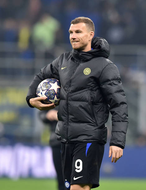 #FNBerbagi #InterBenfica

Syarat:
- Retweet
- Inter Menang

Hadiah:
- Merchandise FN Store