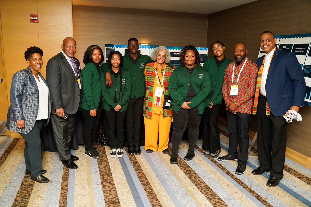 BSICS scholars had the opportunity to present at the 2023 AERA Chicagoland Youth STEM Showcase.  Our scholars conducted research to analyze the effects of cyber crimes.  They spoke about these internet dangers and discuss ways people could protect themselves in the cyber world.