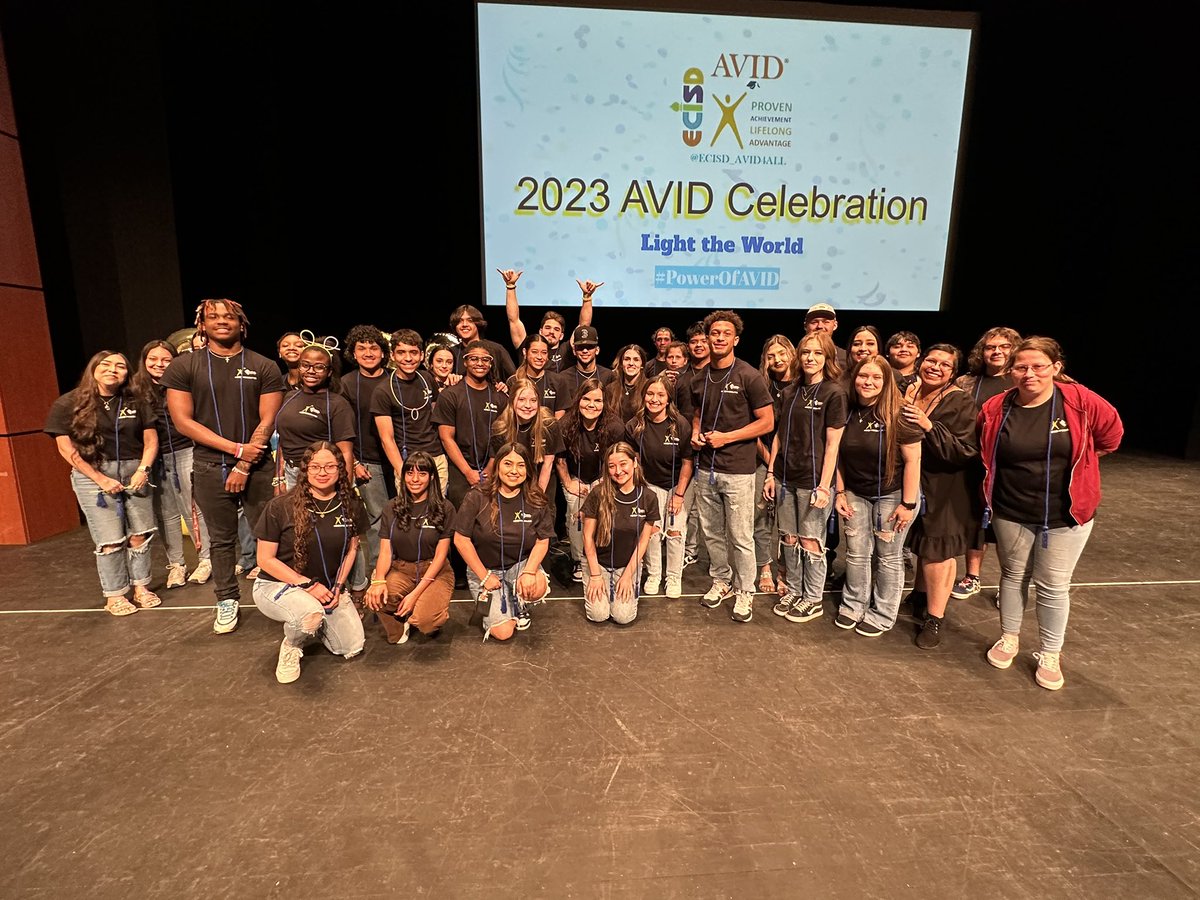 Had such a great time tonight at AVID Celebration! Love these kids! <a href="/ECISD_AVID4ALL/">𝔼ℂ𝕀𝕊𝔻_𝔸𝕍𝕀𝔻𝟜𝔸𝕃𝕃</a> <a href="/Permian_GoMOJO/">Permian High School</a> <a href="/ArebalosCoach/">Angie Arebalos</a>