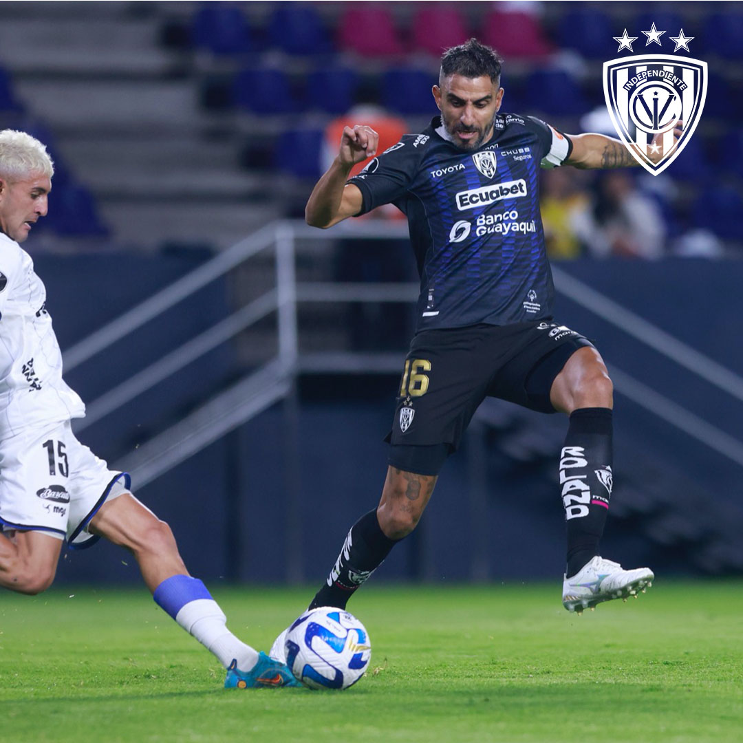 IDV_EC's tweet photo. PRIMERA l 20'  PT @Libertadores #IDV 0 - Liverpool  0 https://t.co/JjYG1i8vWi